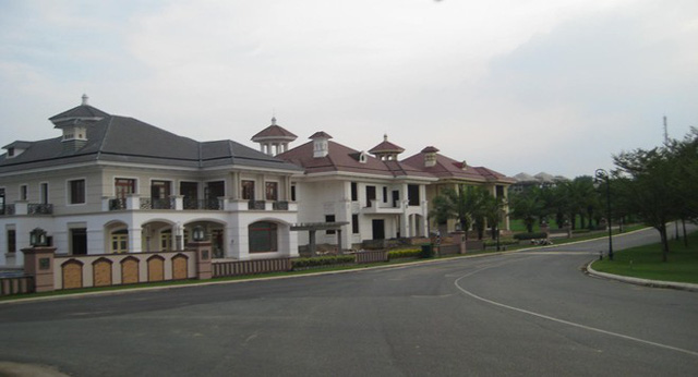 Hiện tượng này dẫn đến tình trạng bội thực, cung vượt cầu; hiệu quả khai thác, kinh doanh condotel
