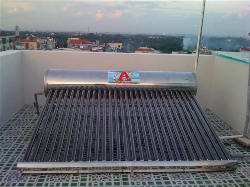 Sửa máy nước nóng năng lượng mặt trời tại quận 8