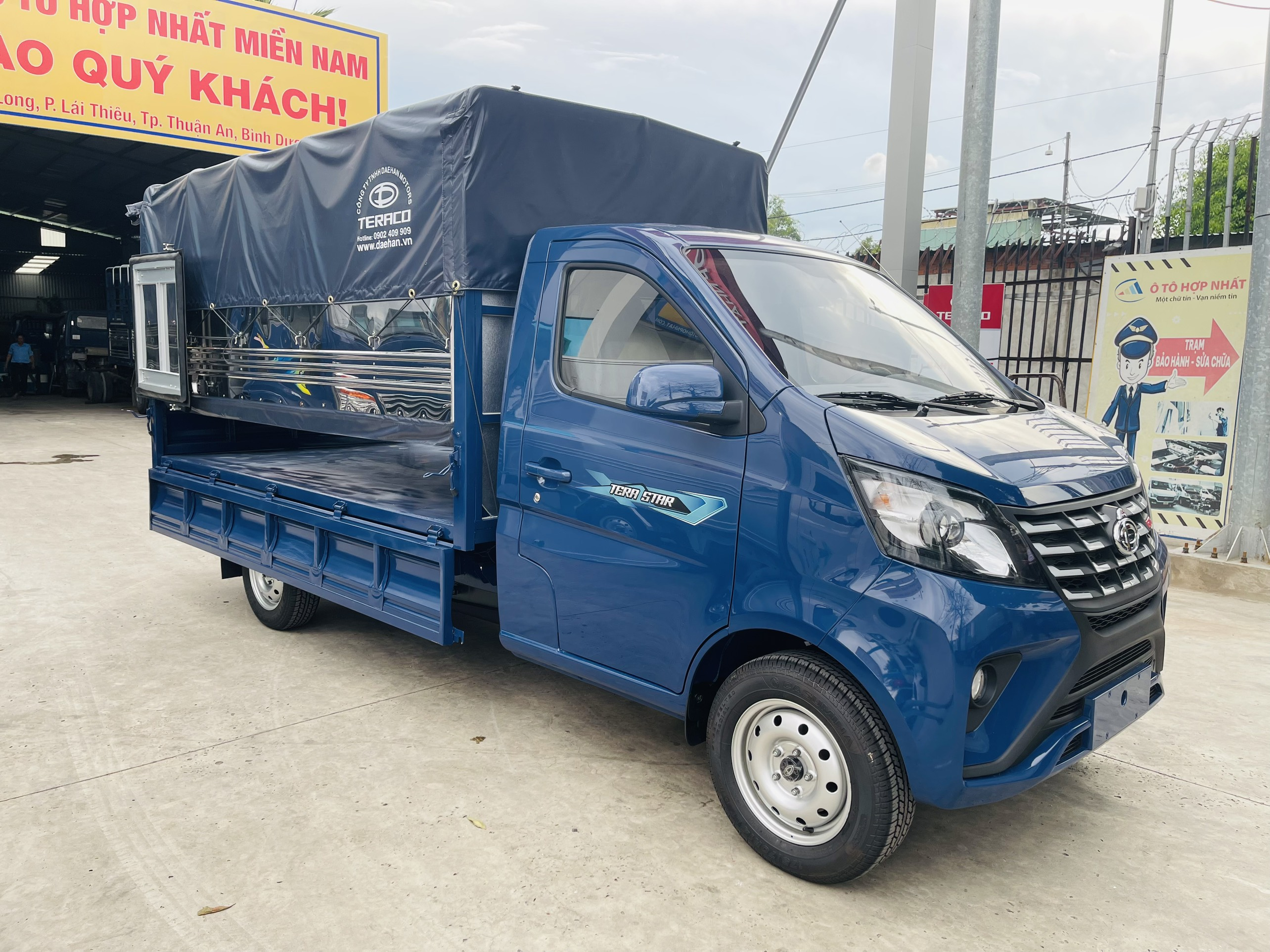 Tera V8 Thùng Mui Bạt: Linh Hoạt Chở Đa Dạng Hàng Hóa