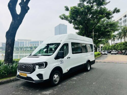 Dịch vụ thuê xe 18 chỗ hỗ trợ 24/7