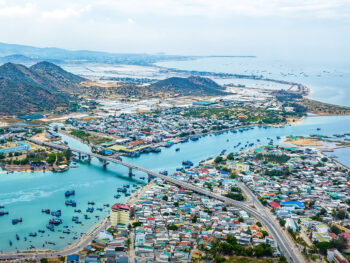 Hướng Dẫn Di Chuyển Bằng Các Phương Tiện Khi Đi Du Lịch Ninh Chữ