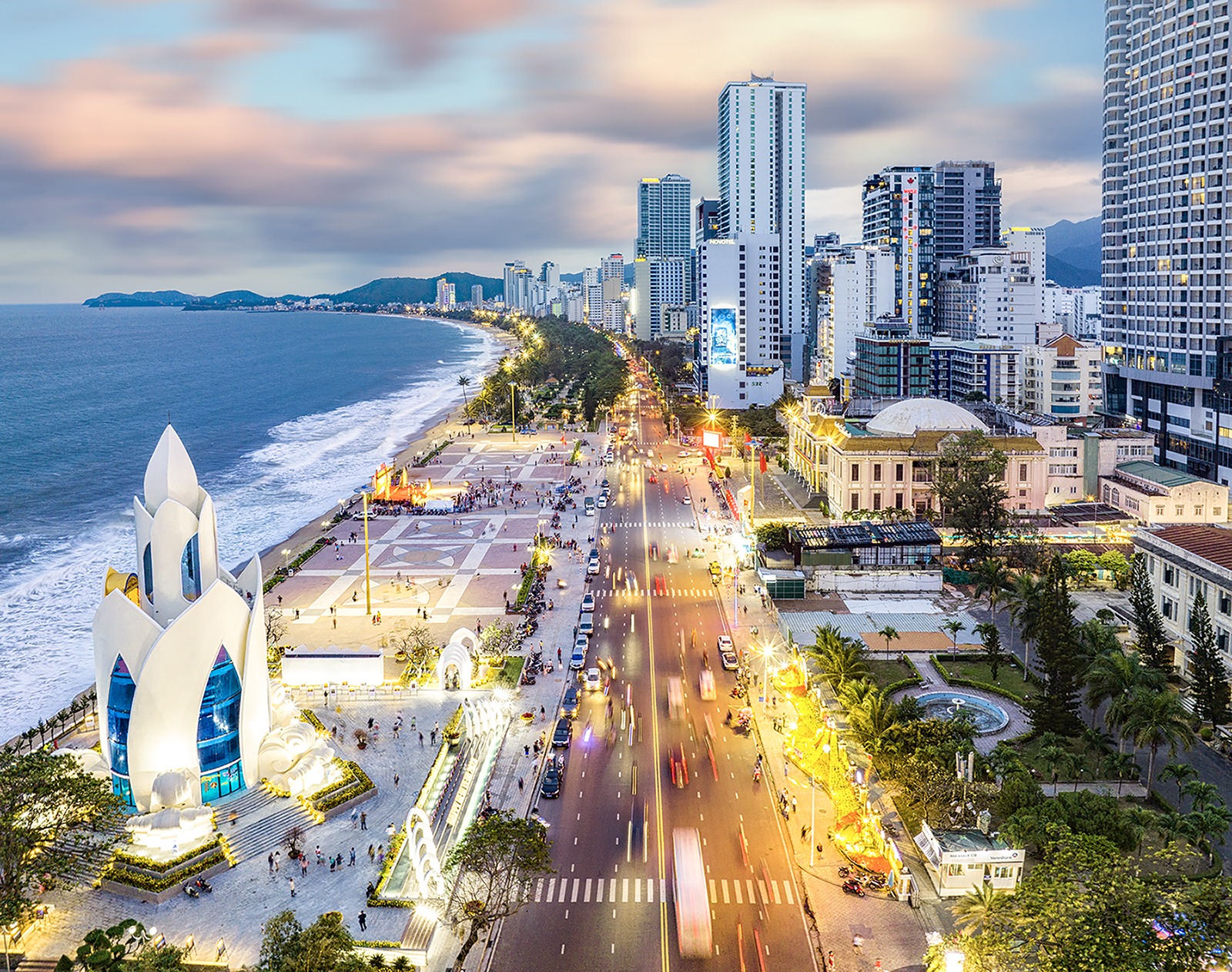 Nghệ Thuật Tổ Chức Đêm Tiệc Gala Dinner Đẳng Cấp Tại Phố Biển Nha Trang 3 Ngày 2 Đêm